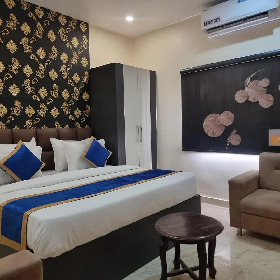 The Seven'S Hotel Varanasi