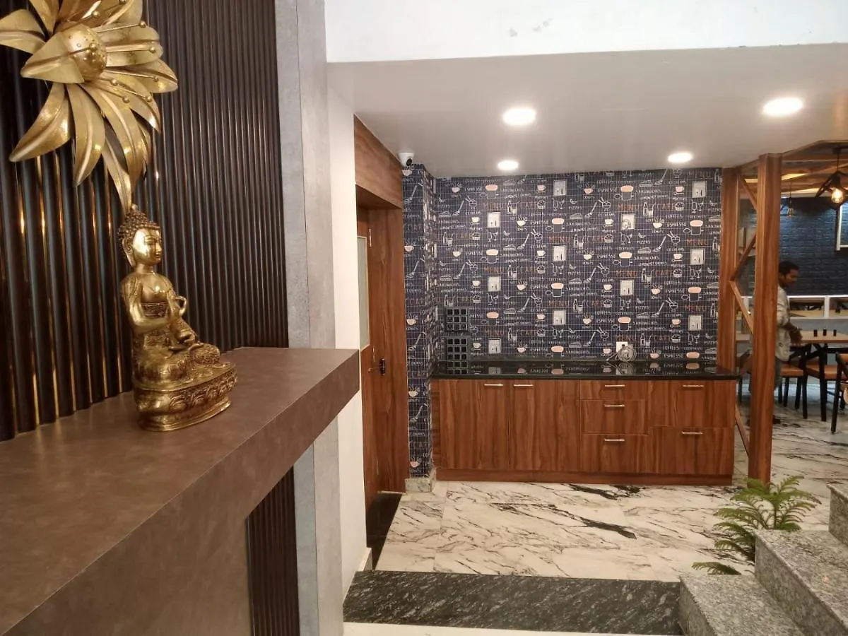 The Seven'S Hotel Varanasi 2*,  India