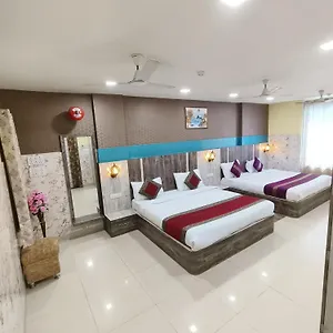 2* Hotel R S Residency