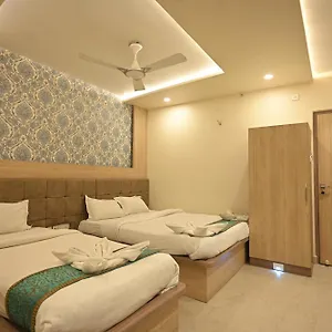 Hotel Saffron