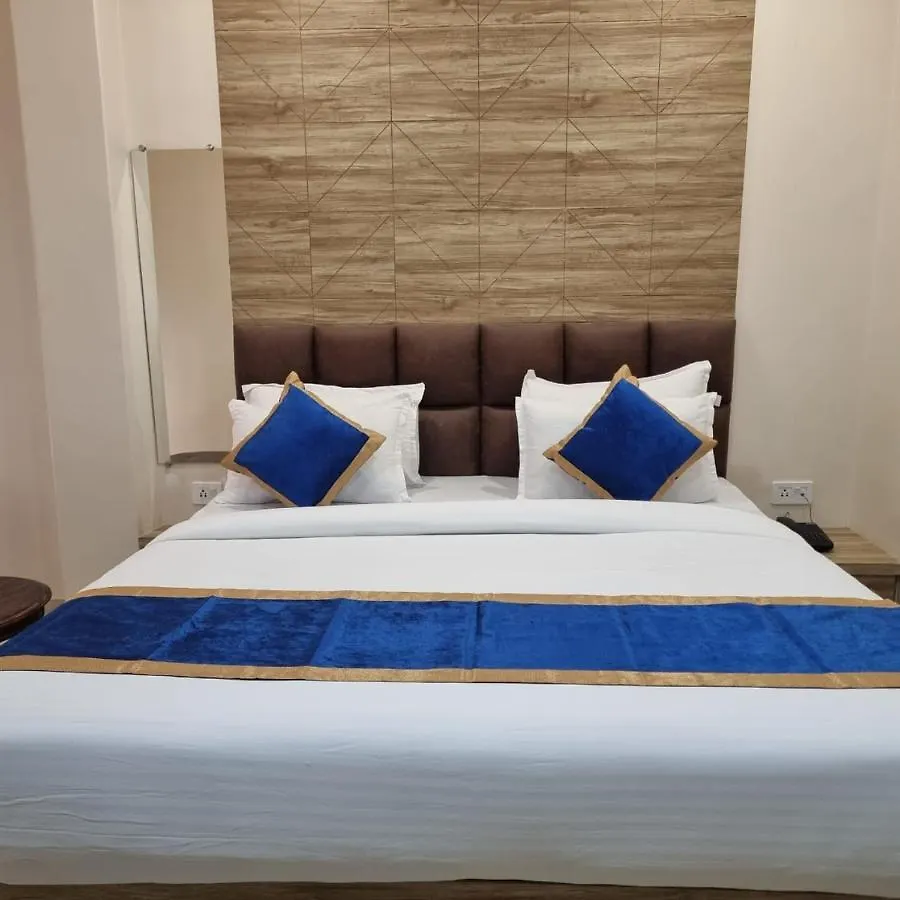 The Seven'S Hotel Varanasi 2*,  India